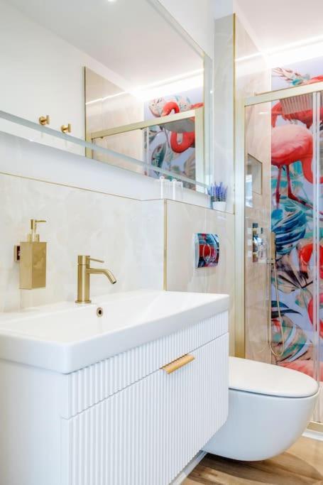 House 10 Mins To Tower Bridge Hot Tub & Parking Villa Londra Exterior foto