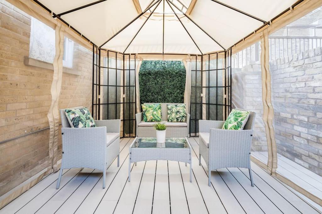 House 10 Mins To Tower Bridge Hot Tub & Parking Villa Londra Exterior foto