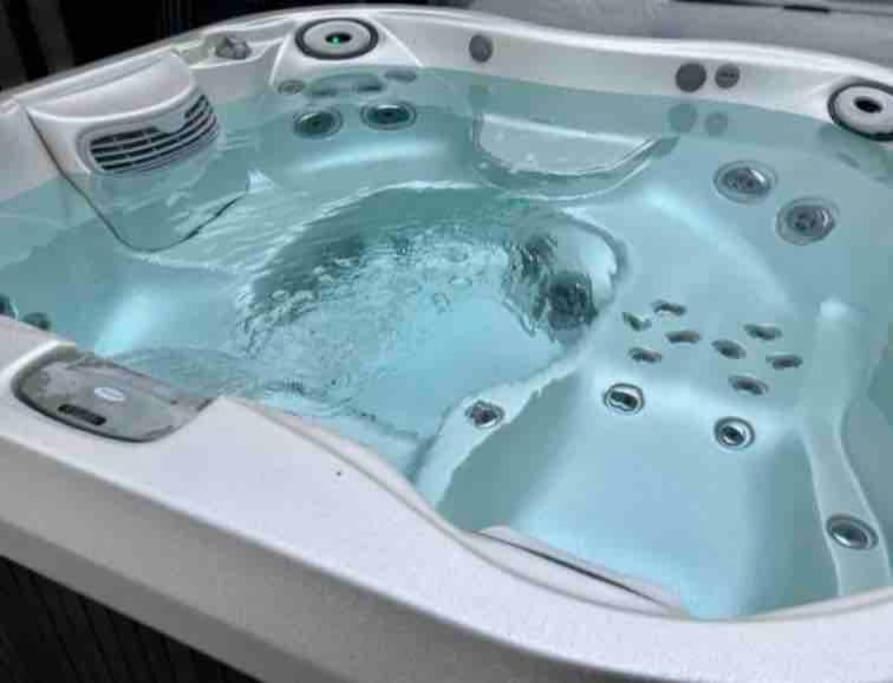 House 10 Mins To Tower Bridge Hot Tub & Parking Villa Londra Exterior foto