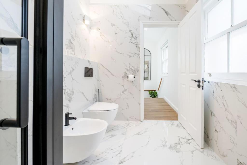 House 10 Mins To Tower Bridge Hot Tub & Parking Villa Londra Exterior foto