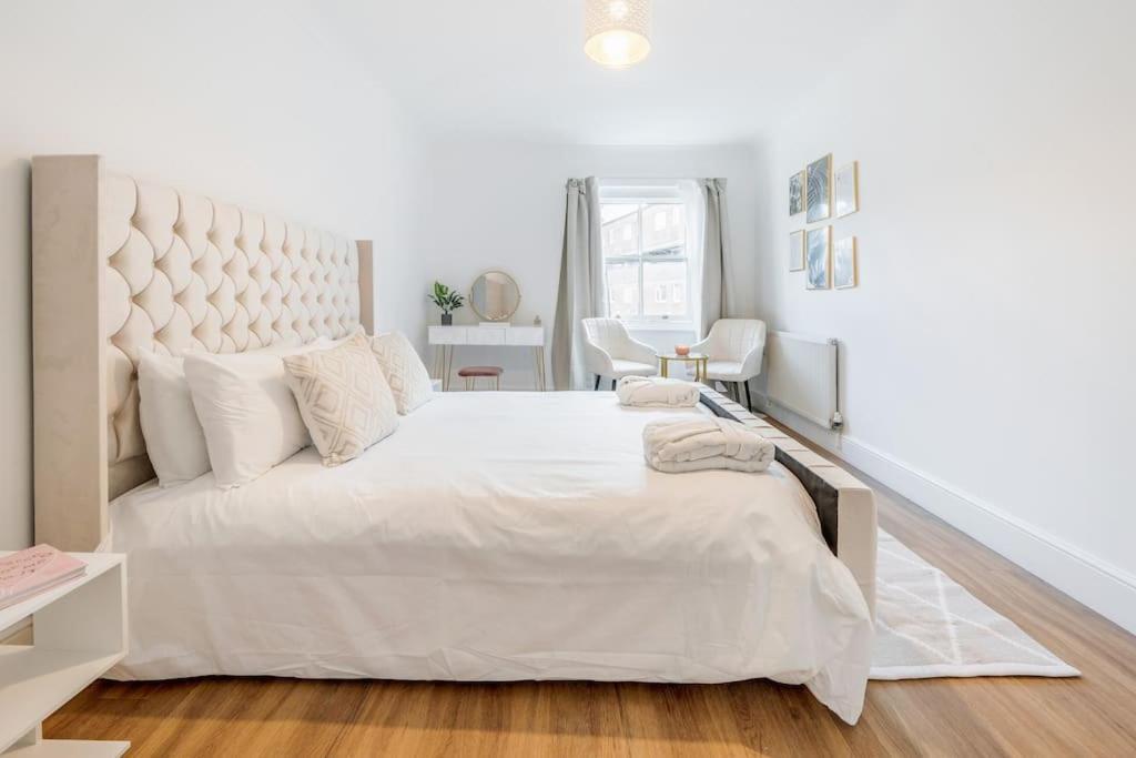 House 10 Mins To Tower Bridge Hot Tub & Parking Villa Londra Exterior foto
